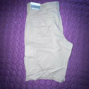 Eddie Bauer Men’s 
Timber Edge Ripstop Cargo Shorts Size 36